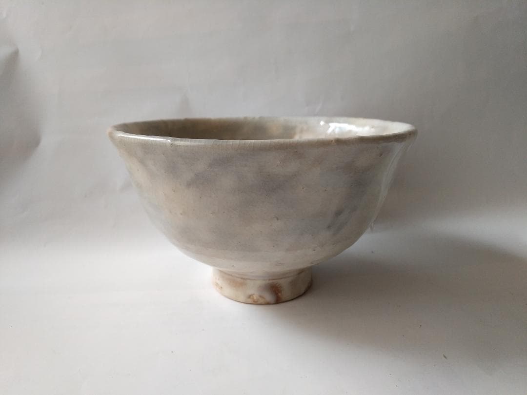 萩焼 玉祖窯 大井可笑 茶碗 共箱 共布 茶器 抹茶碗 新品 未使用 です。