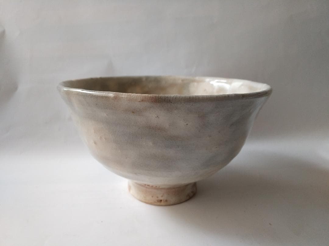 萩焼 玉祖窯 大井可笑 茶碗 共箱 共布 茶器 抹茶碗 新品 未使用 です。