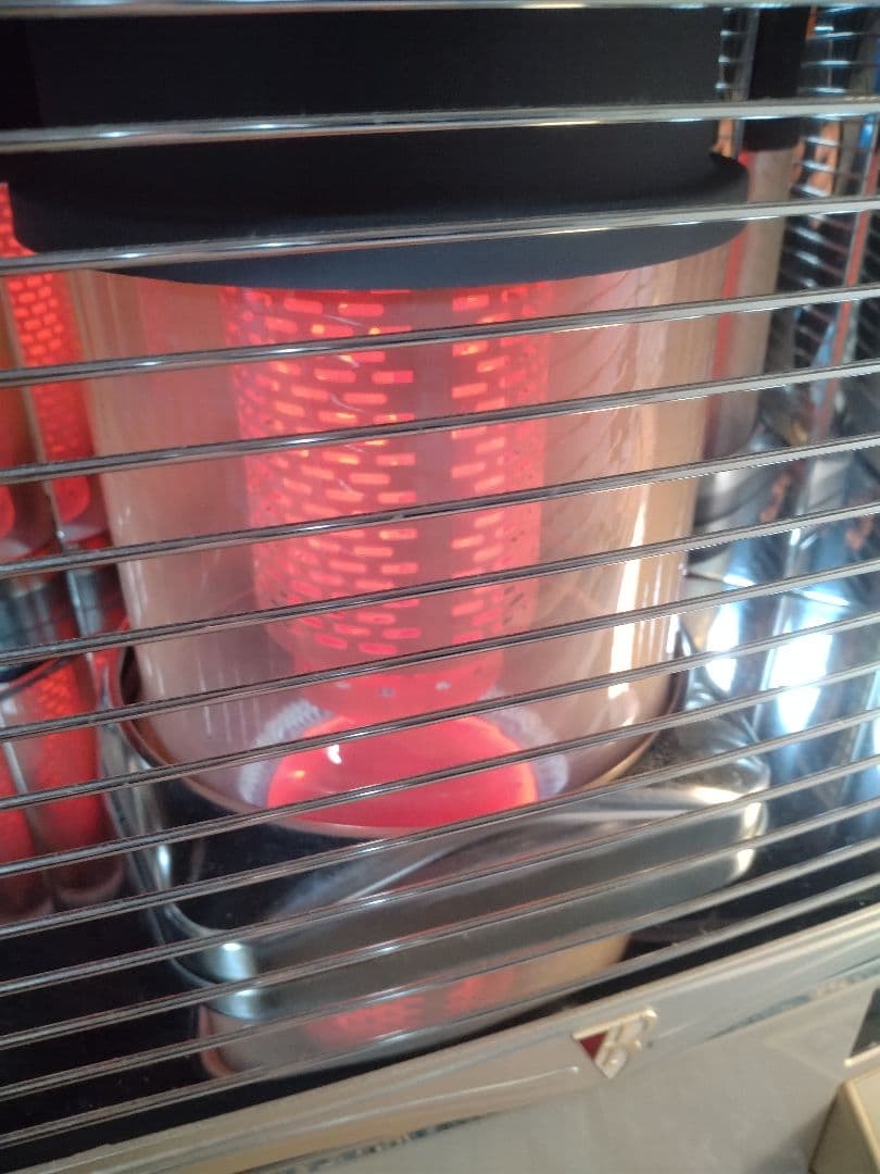 札幌市内受渡し限定❗️サンポット床暖対応❗️煙突式ストーブ❗️