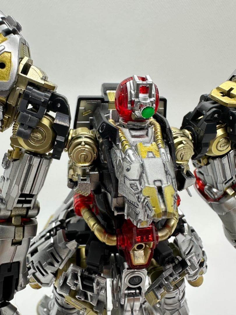 【完成品】RG 1/144サザビー クリア（ガンダムベース限定）