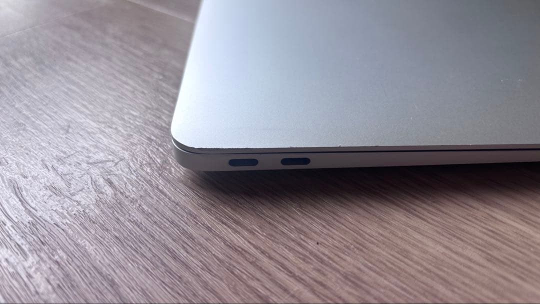 m1 macbook air メモリ8G SSD256 最大容量81%