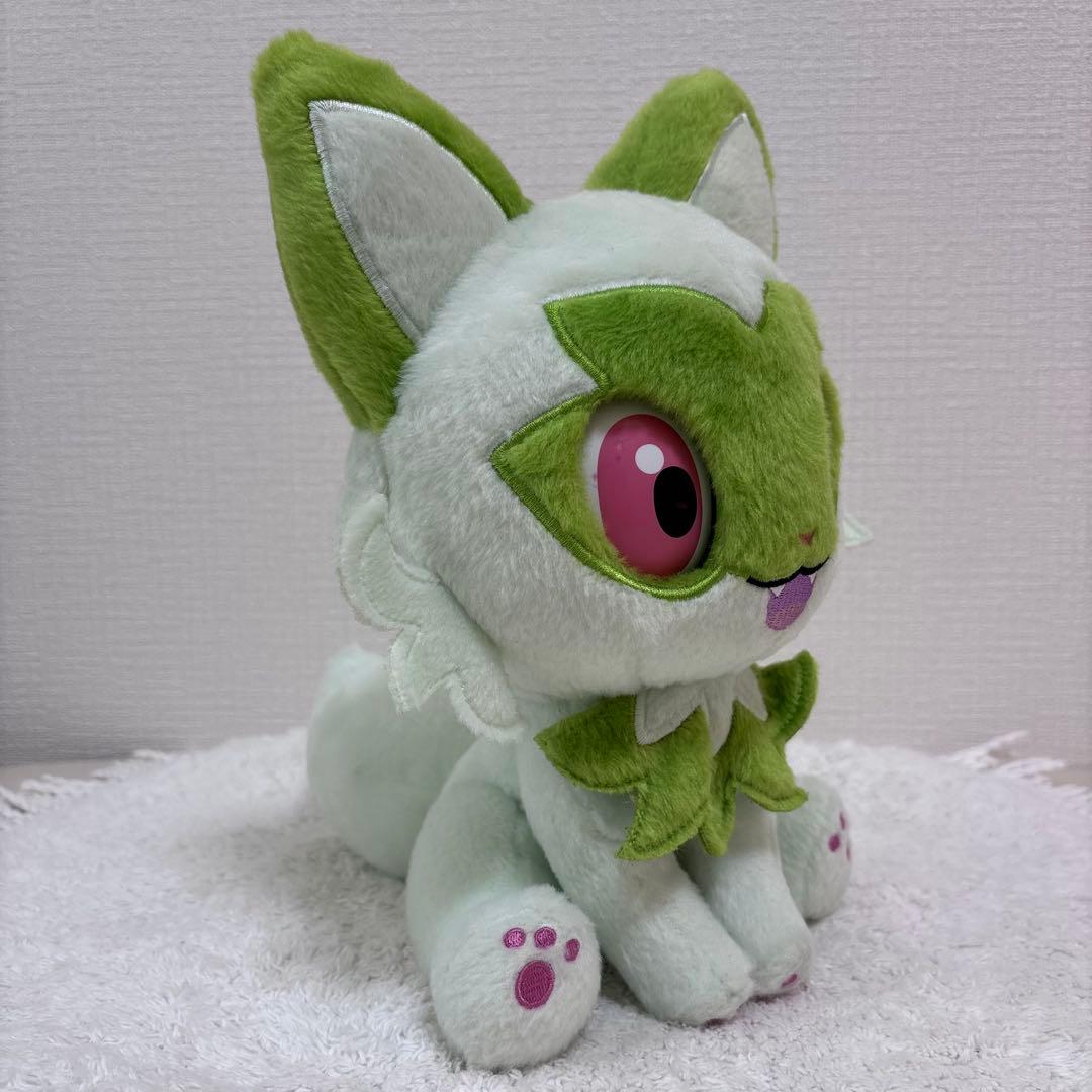 ポケットモンスター なでてみつめてぱちくりニャオハ