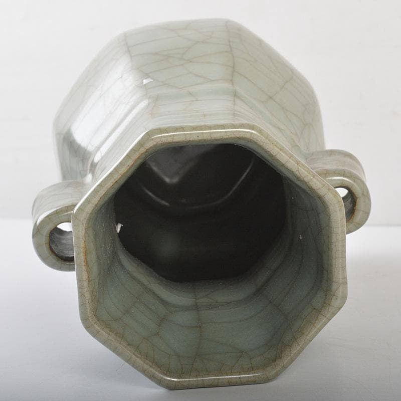 中国　汝窯　青磁　氷裂文　八角面取双耳瓶　C　7363E