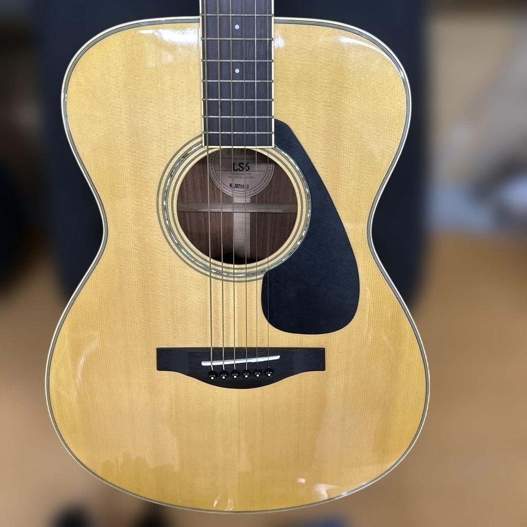 HRK13【美品】ヤマハアコースティックギター YAMAHA LS6 ケース付き