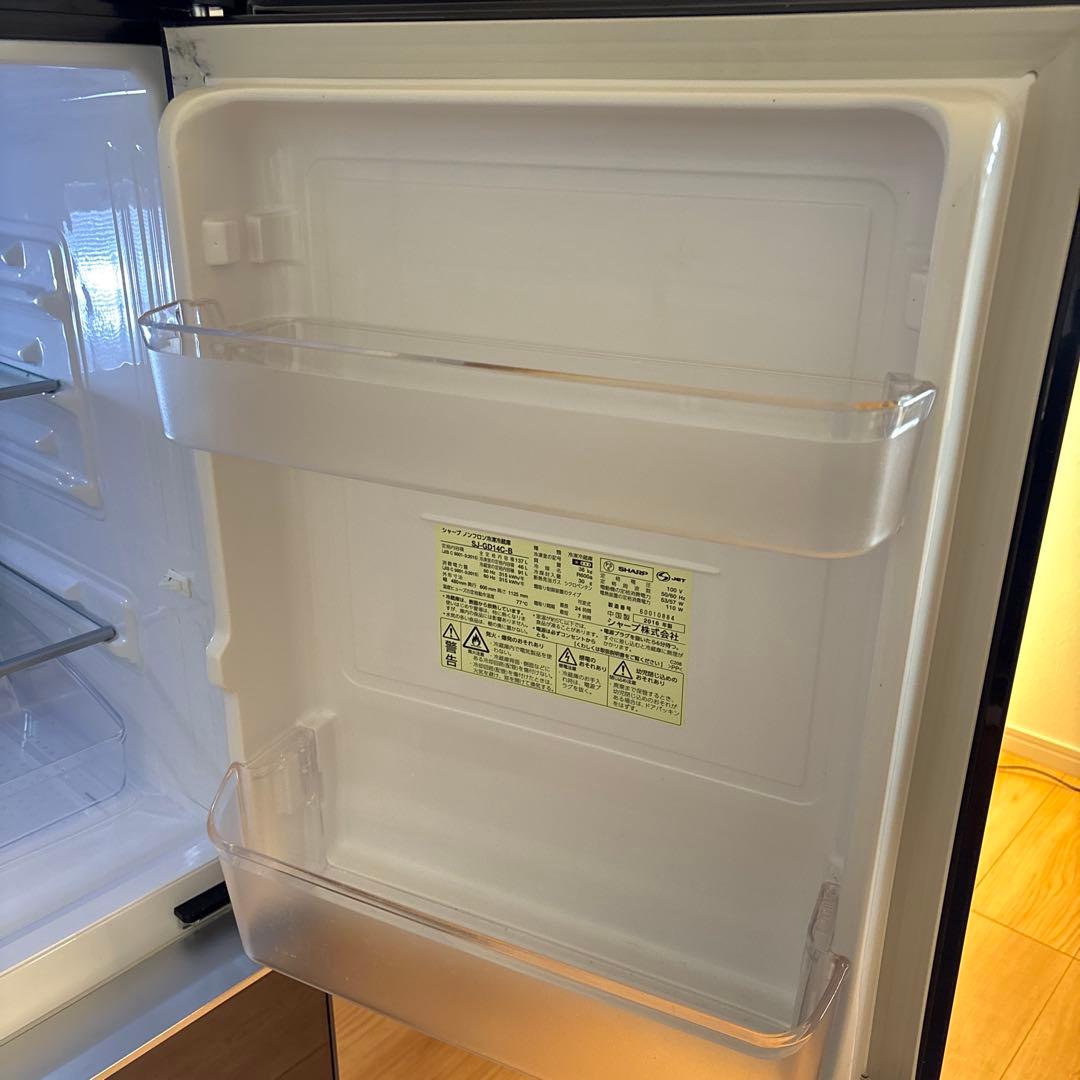 【マロンさん専用】単身用冷蔵庫 2ドア シャープ 黒 137L SJ-GD14C