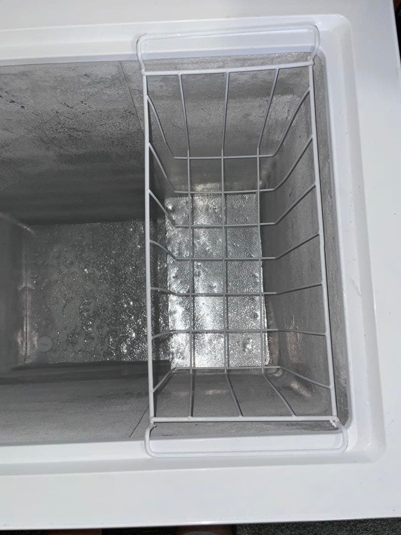 2022年製 アイリスオーヤマ 冷凍庫 142L ICSD-14A-W ①