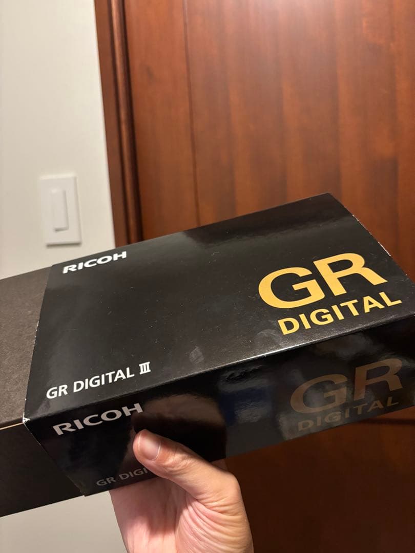 美品RICOH GR DIGITAL iii コンパクトデジタルカメラ