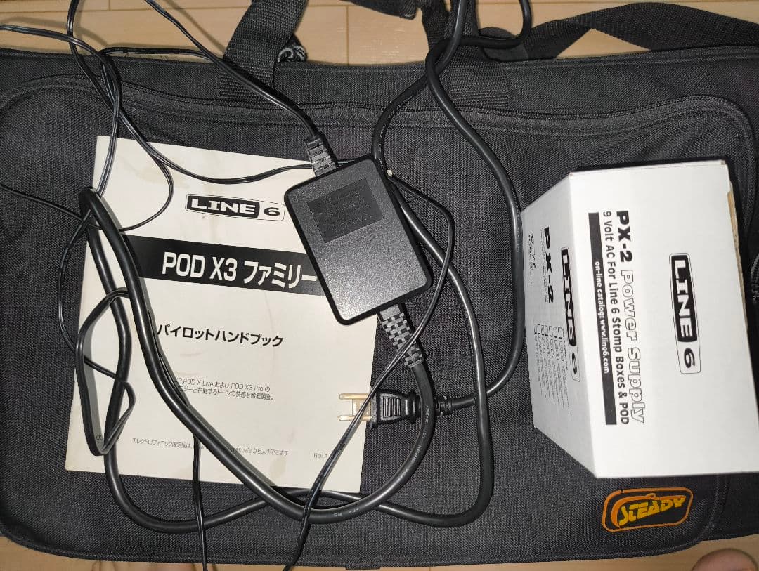 LINE6 POD X3 LIVE 箱、ソフトケース付き