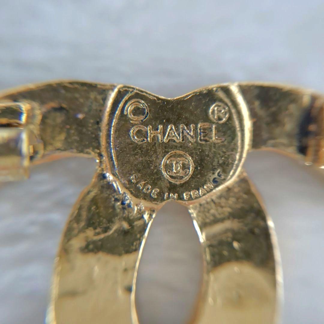 CHANEL ストーン装飾 ロゴブローチ　ゴールド　ヴィンテージ　シャネル