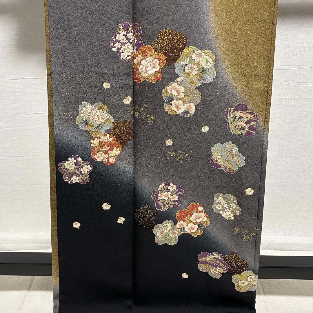 D137 訪問着　桜　金駒刺繍　花模様　ちりめん　極美品