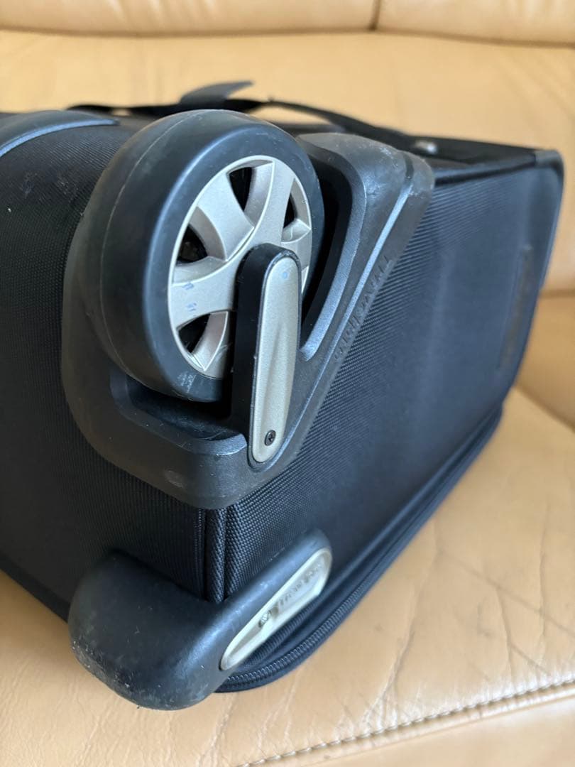 週末値下げTravelpro Crew10 Rolling Tote