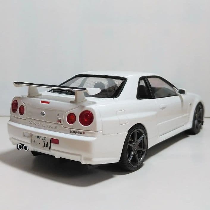 1/24　R34 スカイライン GTR VスペックII　プラモデル完成品