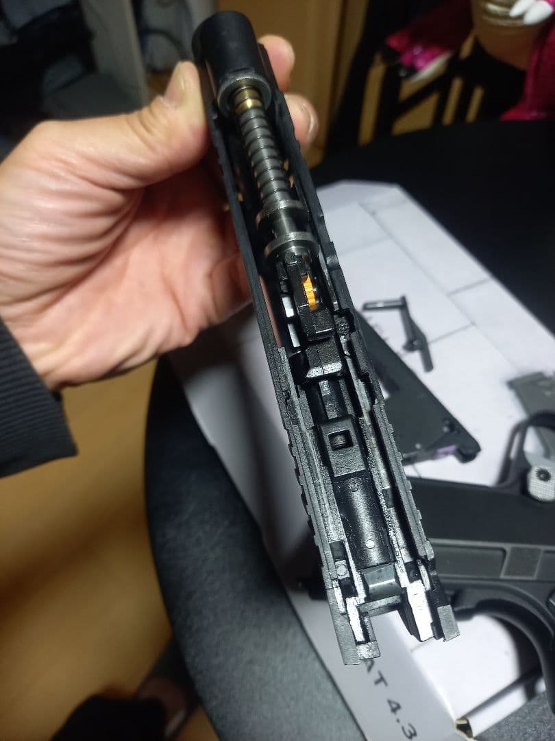 carbon8 ヘルキャットカスタム　CO2ガスガン