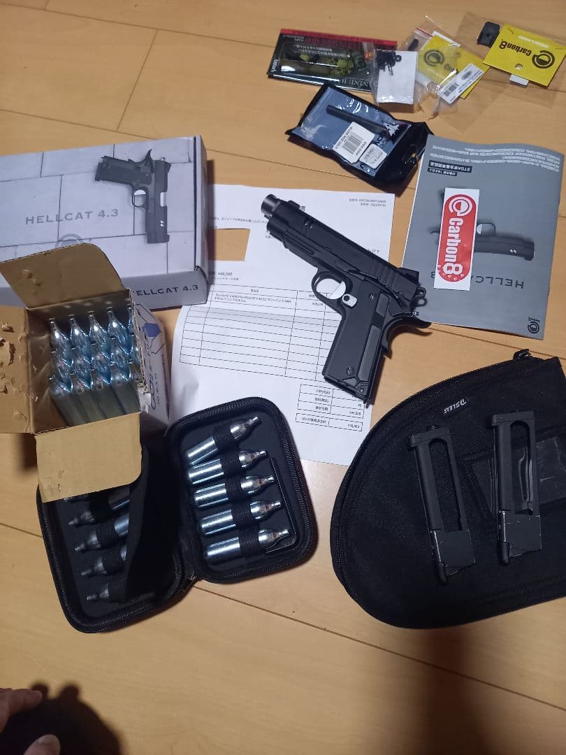 carbon8 ヘルキャットカスタム　CO2ガスガン