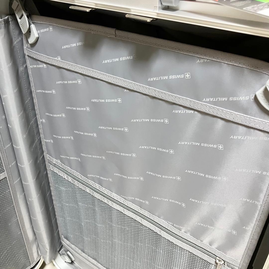 新品未使用　スイスミリタリー　スーツケース　105L SM-I828 28インチ
