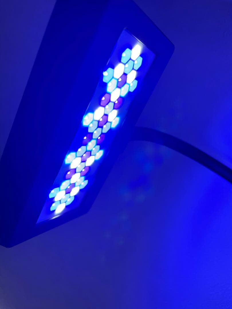 zoox Reef Nano 3 水槽用LEDライト　40W 30センチキューブ