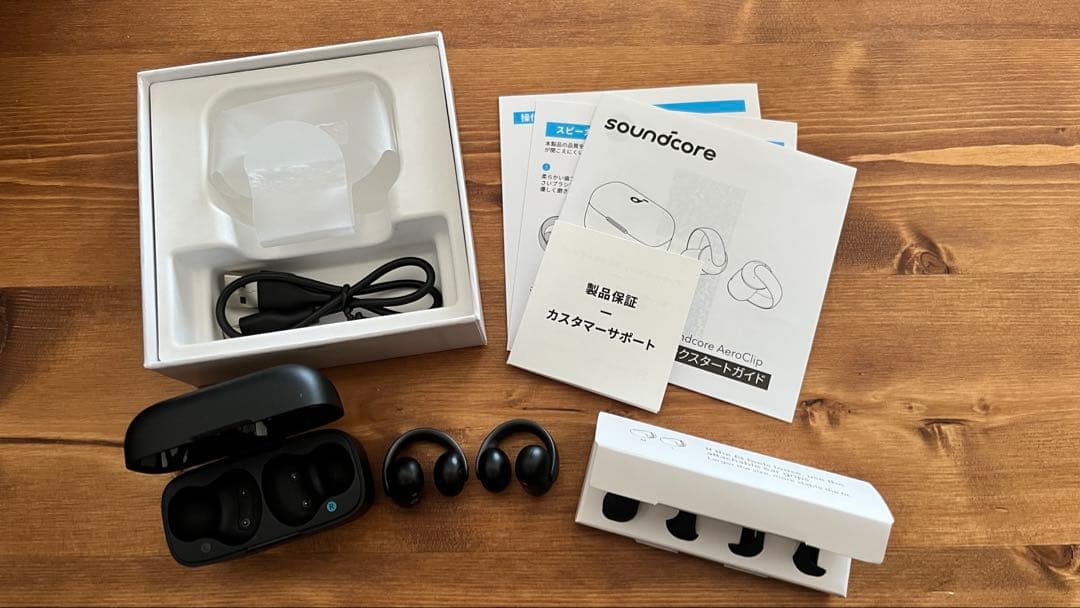イヤホン AeroClip soundcore Anker