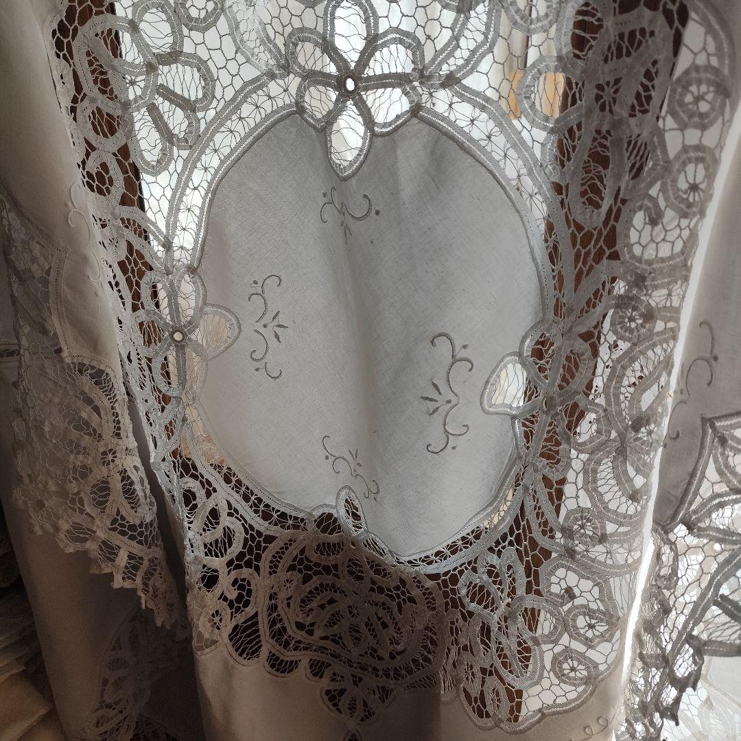 ヴィンテージバテンレース　白糸　円形クロス