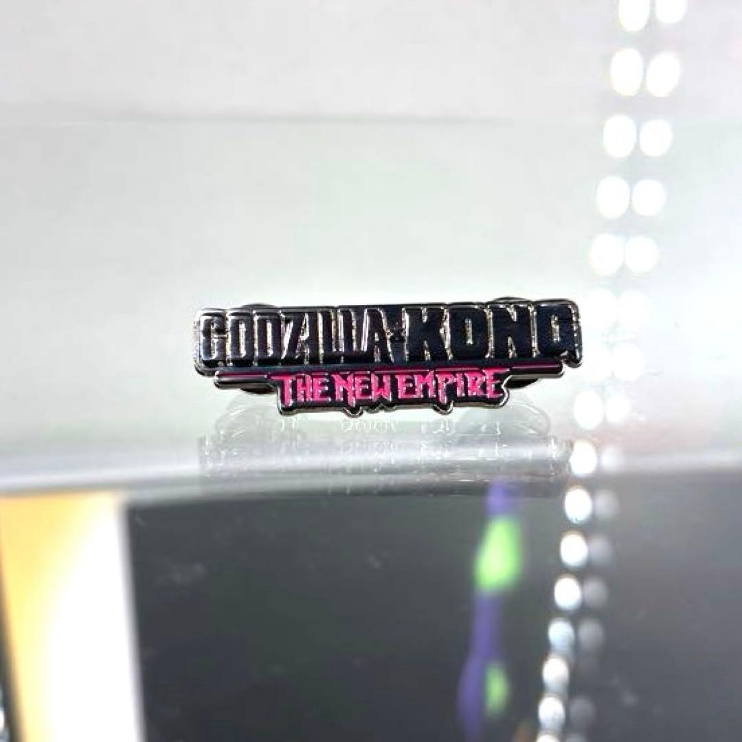 ゴジラ エヴォルブ　シーモ　フィギュア　ハイヤトイズ　ピンバッチ　　スタイリスト