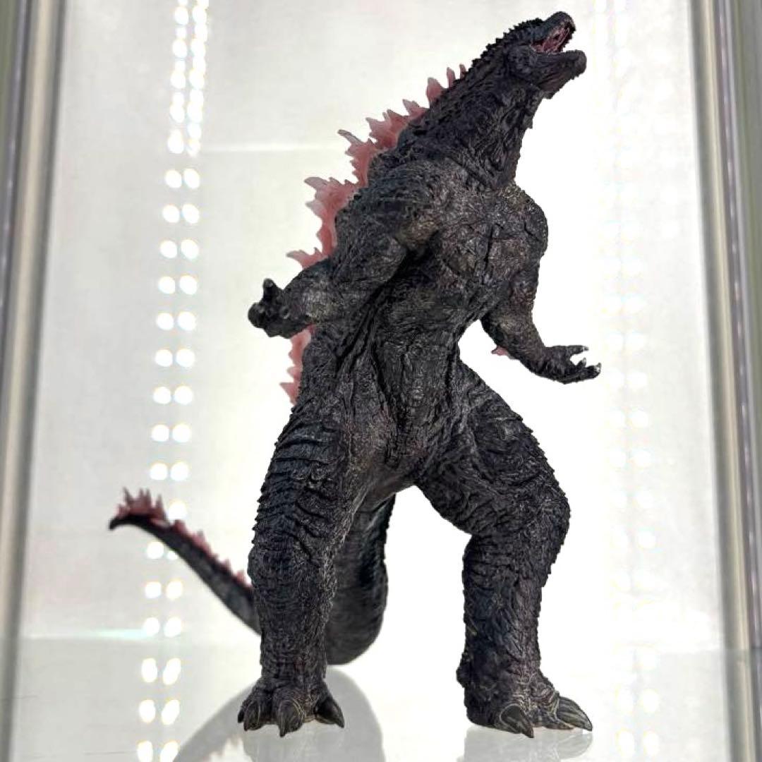 ゴジラ エヴォルブ　シーモ　フィギュア　ハイヤトイズ　ピンバッチ　　スタイリスト