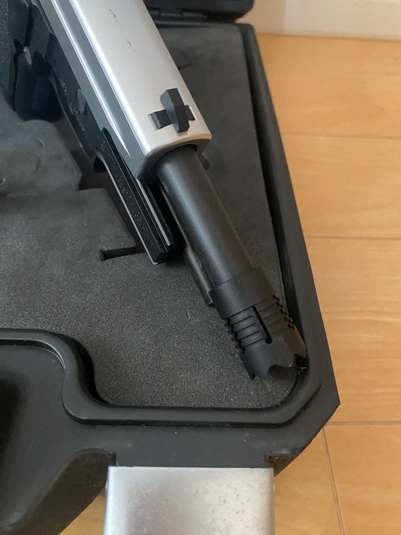 東京マルイ　センチネルナイン〈レオンモデル〉　バイオハザード