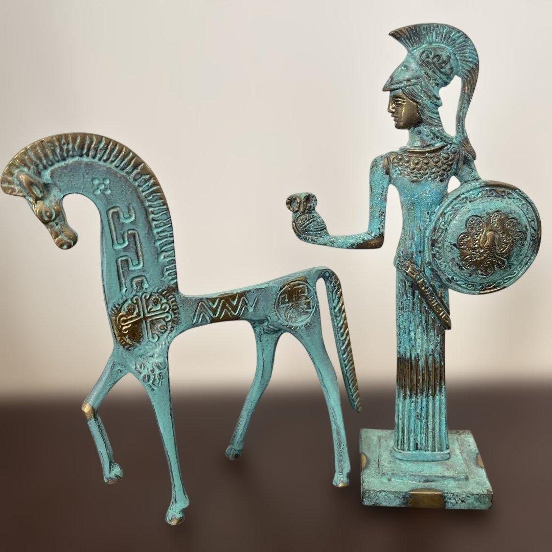 ギリシャ　青銅色の馬とアテネの彫刻2点セット