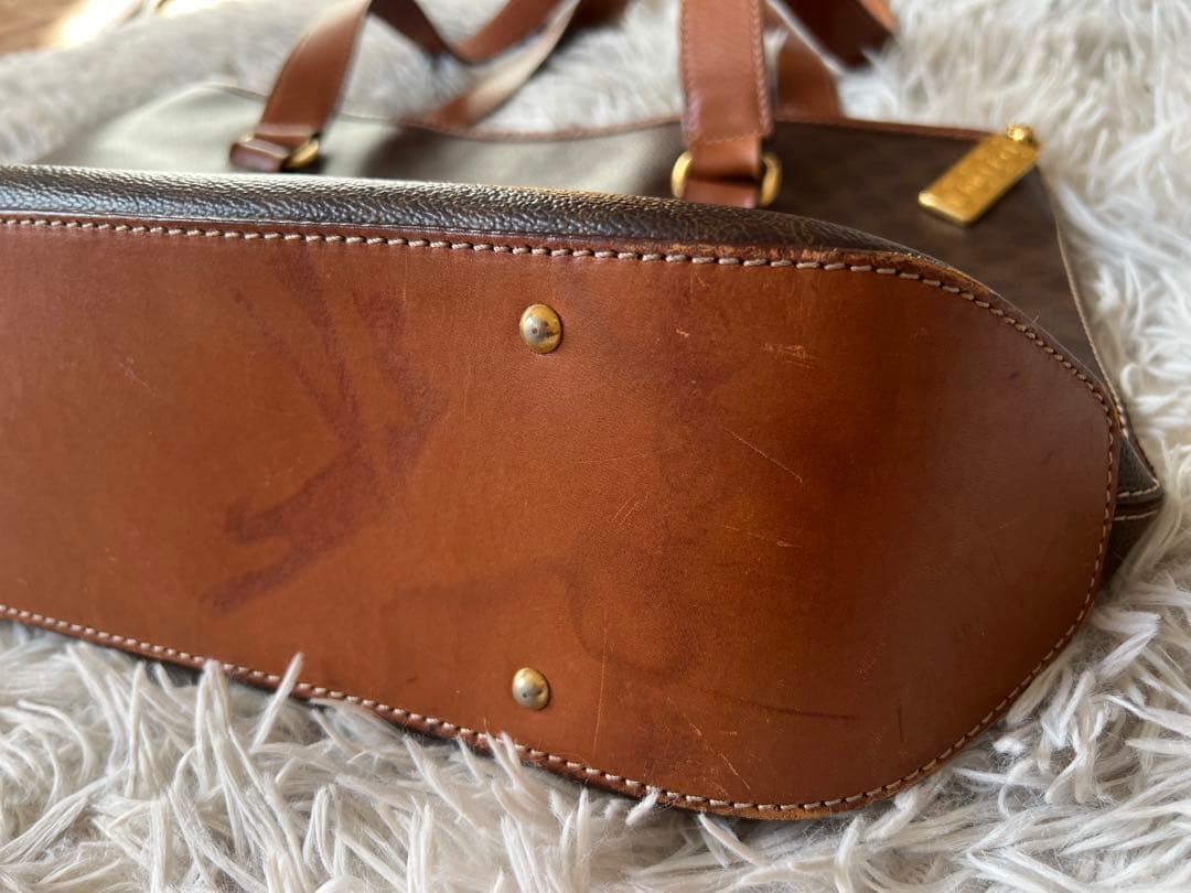 Cute　CELINE ブラウンレザーショルダーバッグ