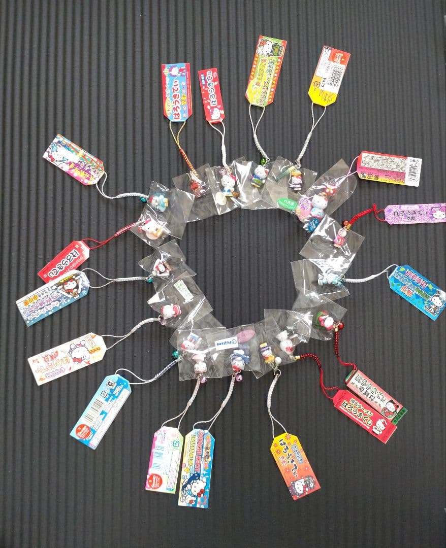 ハローキティストラップ 50個セット(おまけ①おまけ②付き)