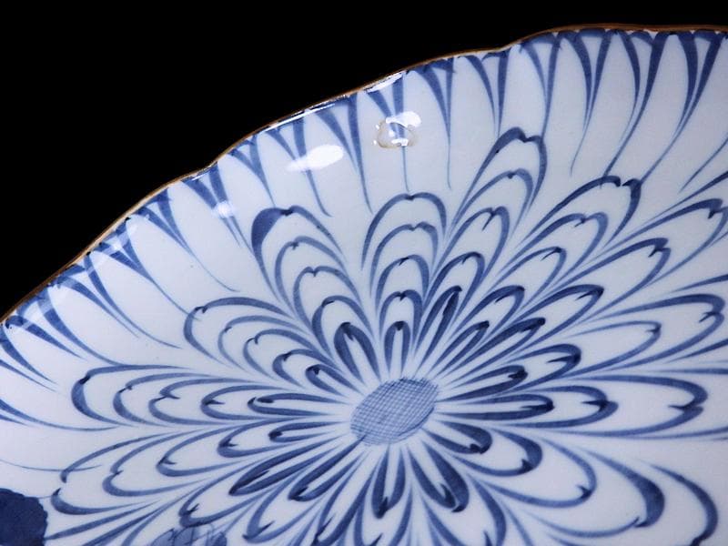 DAj 古伊万里　染付　菊花紋様の図　７寸皿
