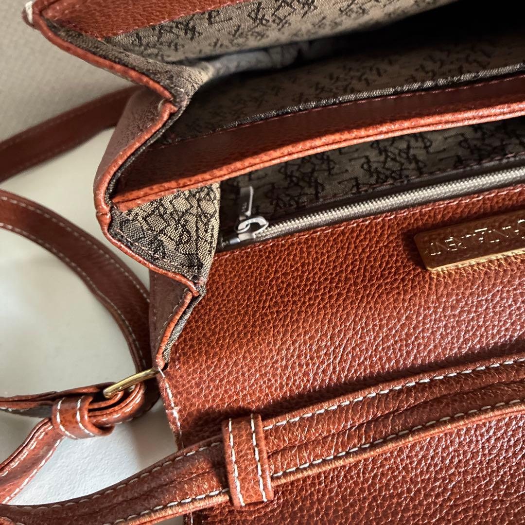 イヴ・サンローランショルダーバッグ ヴィンテージ