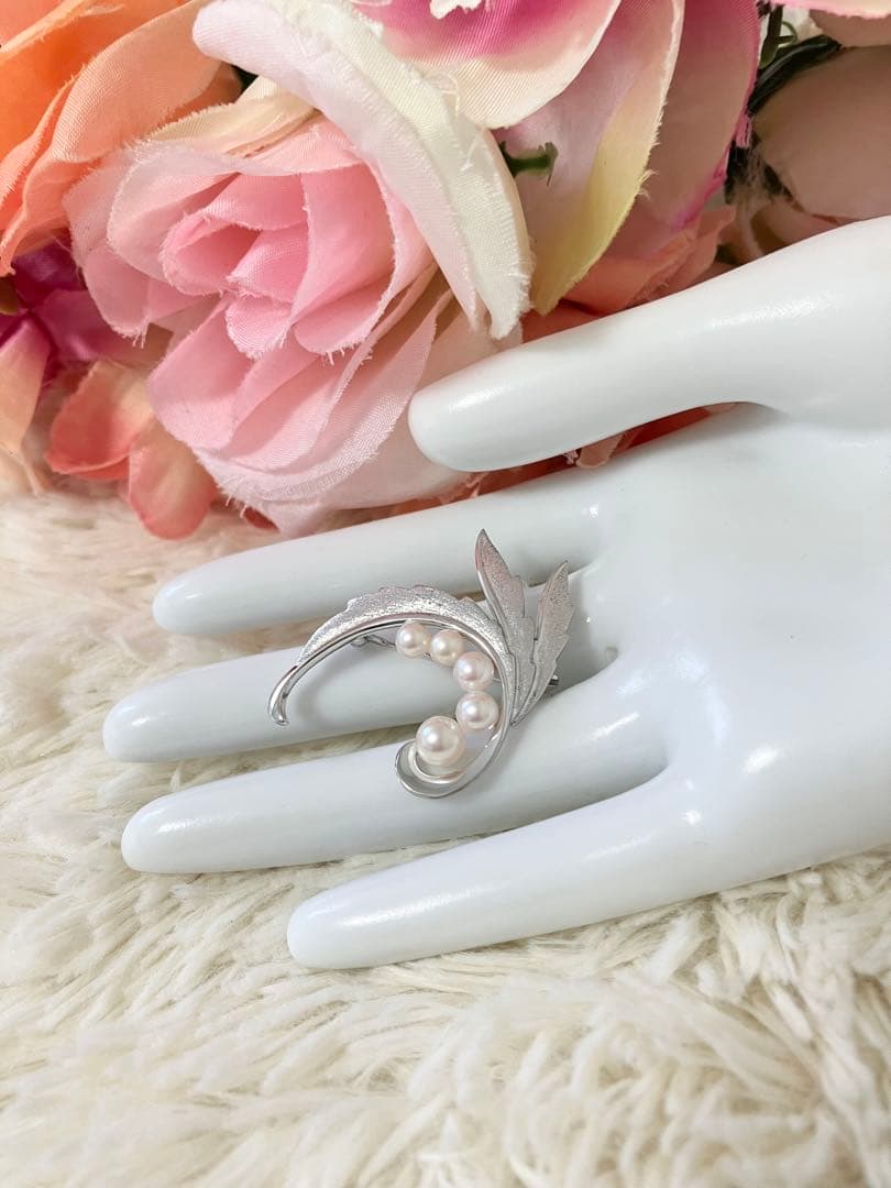 ミキモト✨ブローチ パール フォーマル 5珠 皇室御用達