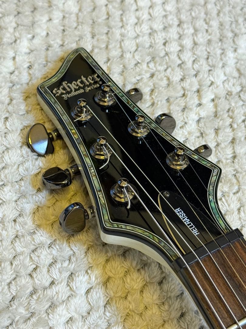 SCHECTER ダイヤモンドシリーズ HELLRAISER C-1 WHITE