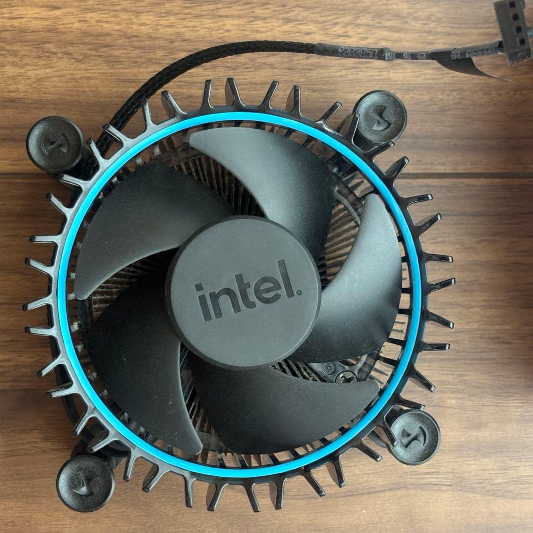 CPU Intel Core i3-12100F