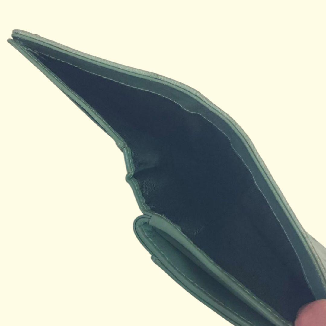 【kanmi✩.*˚】PRADA 二つ折り財布　オーストリッチ