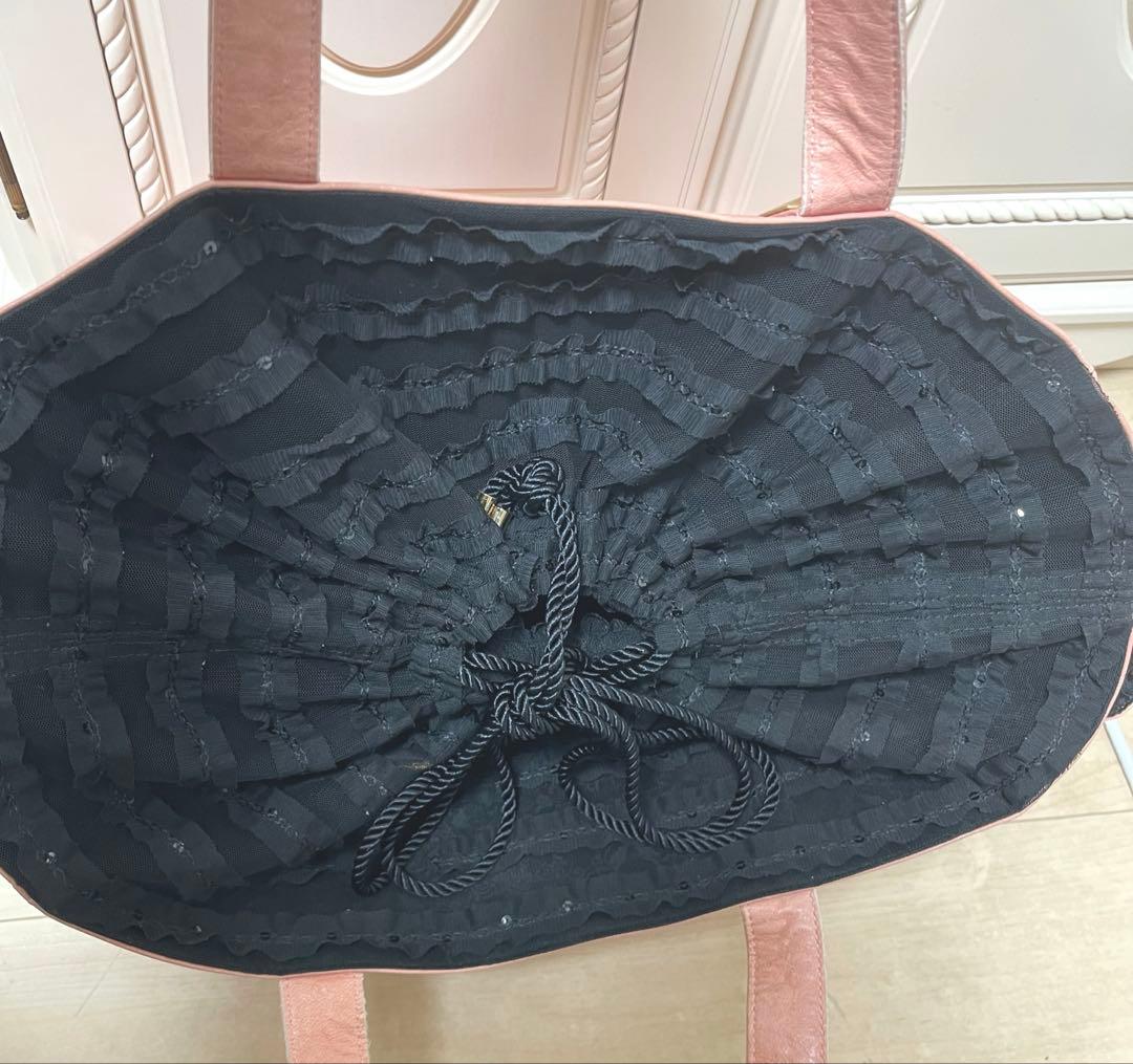 voyage for lala スタッズ付きピンクレザー　キャリーバッグ