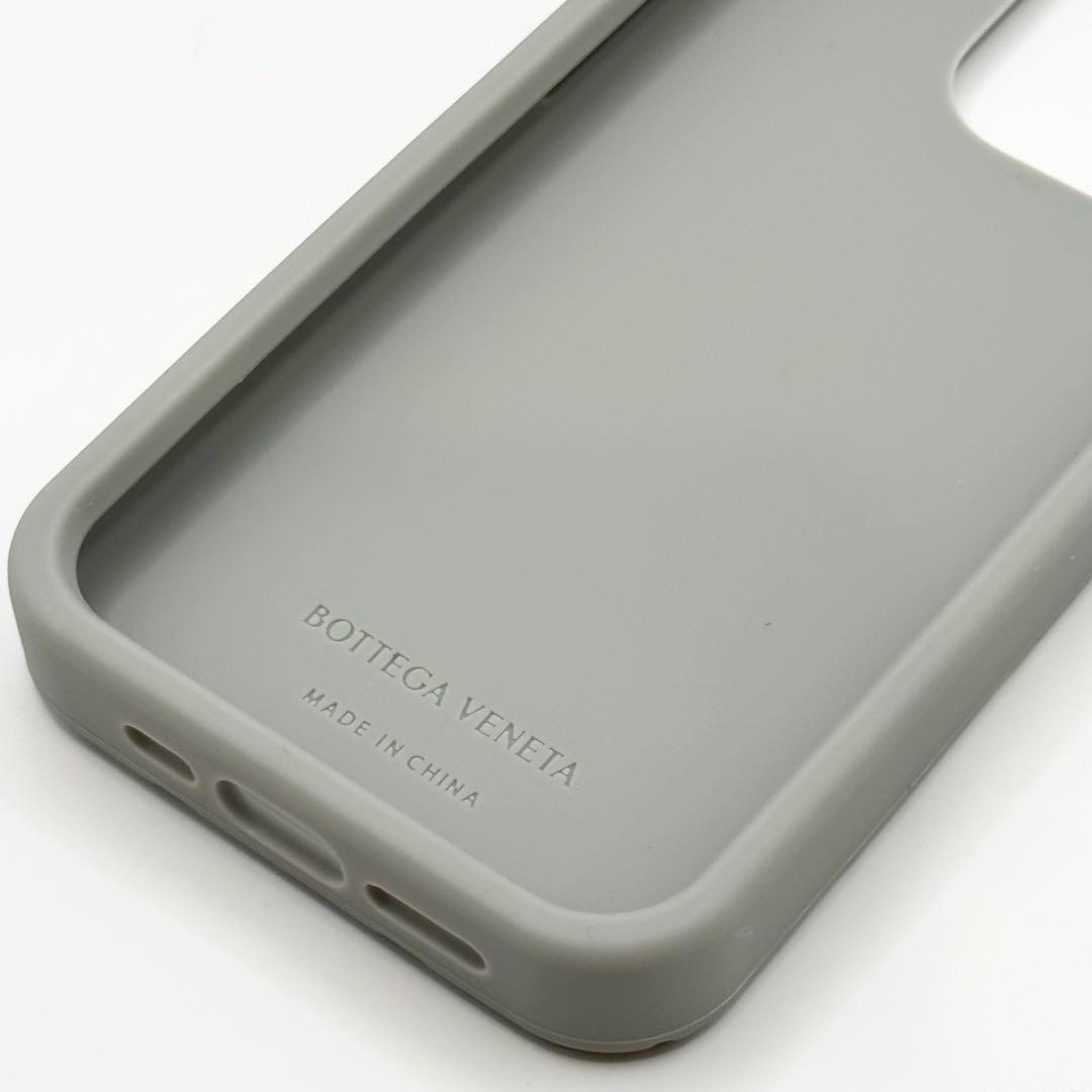 【新品未使用】BOTTEGA VENETA 　iPhoneケース15pro