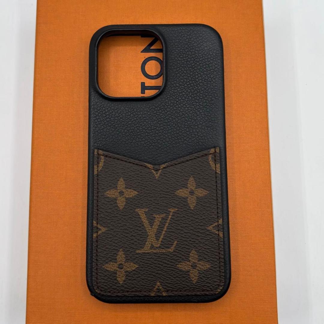 極美品 ルイヴィトン モノグラム iPhone15Pro MAX バンパー 黒