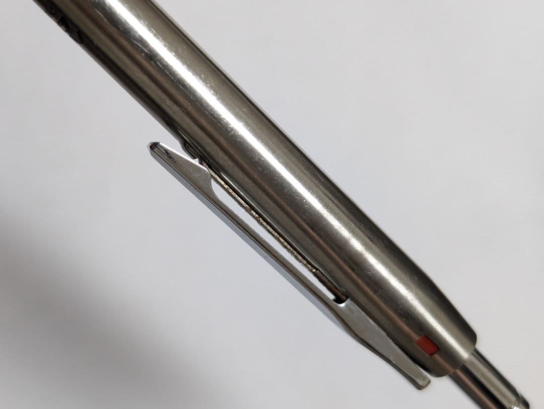 Pilot　2+1　廃盤ボールペン　多機能ペン　蝕刻加工　振り子式