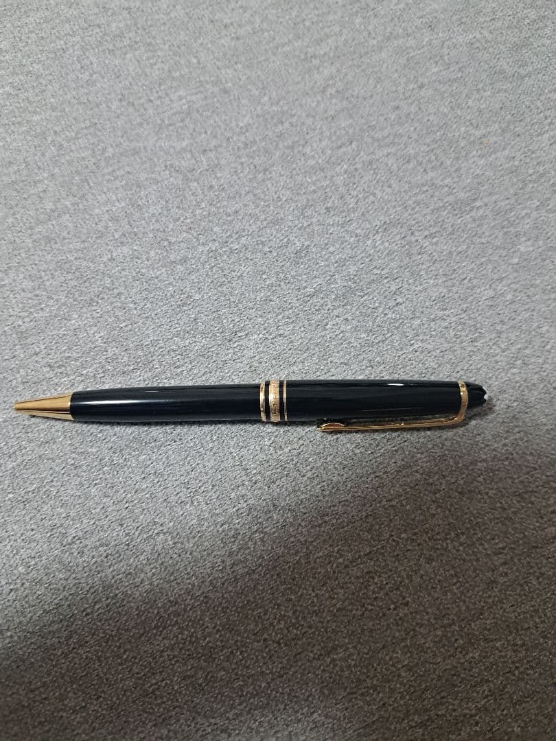 MONTBLANC ボールペン ブラック 替え芯１本付き　モンブラン