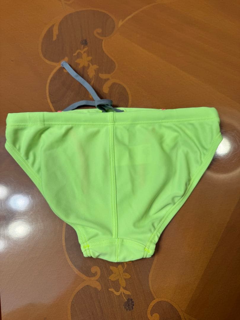 arena 蛍光イエロー スイムトランクス