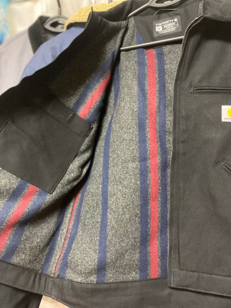 カーハート　デトロイトジャケット　ブラック　Sサイズ