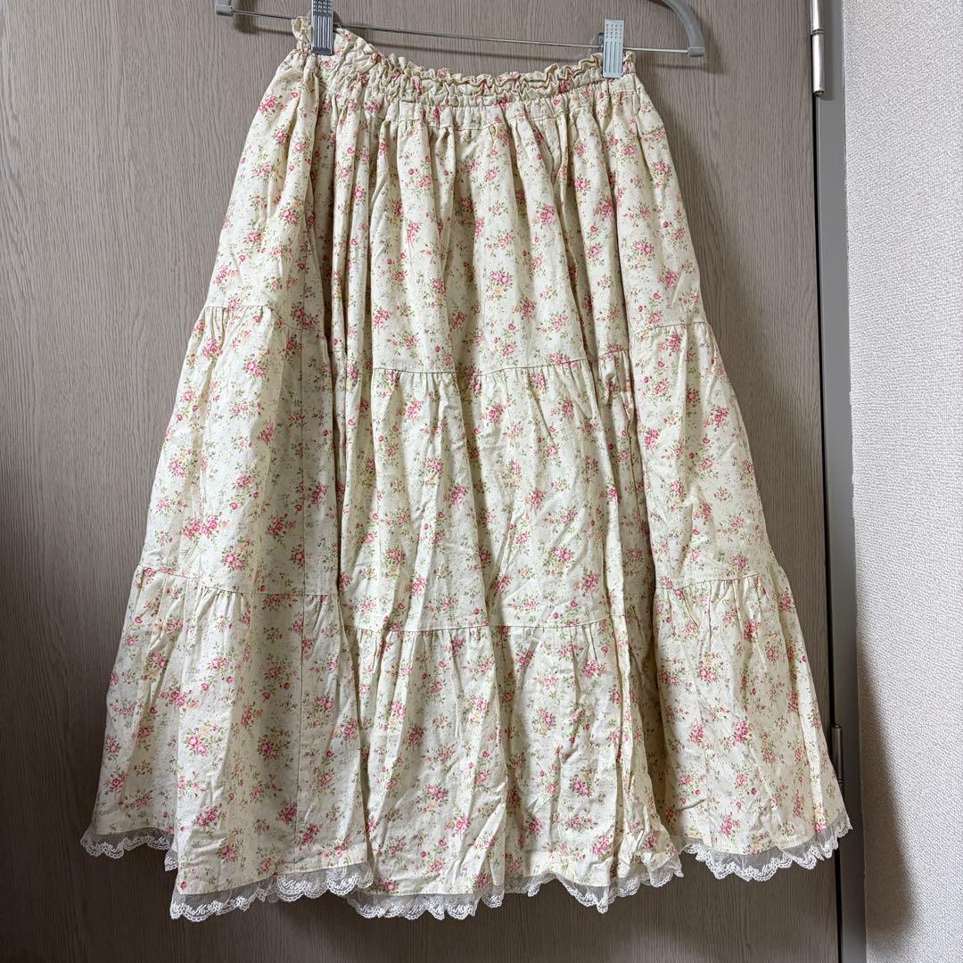 メタモルフォーゼ　小花柄　バラ柄　フラワーブーケ　スカート　アンダースカート