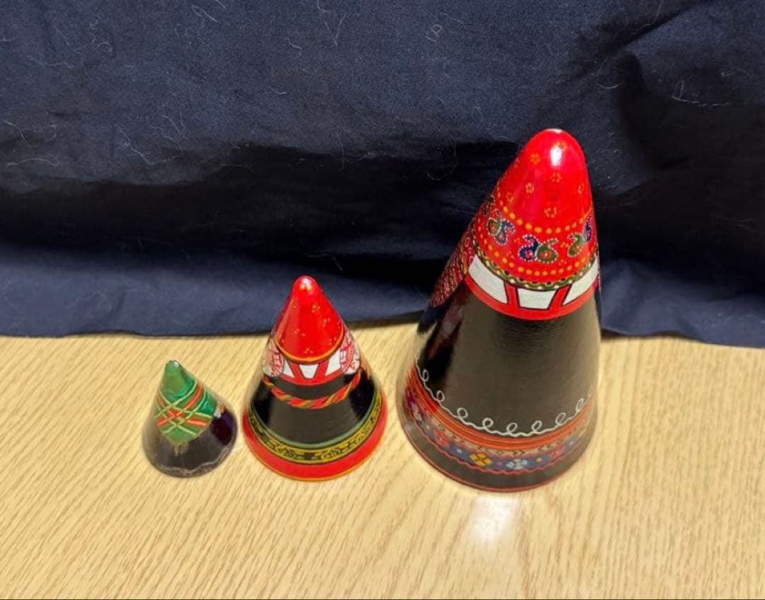 ロシア　アーティスト　ダロブエア作品　三角マトリョーシカ　3体　長期保存