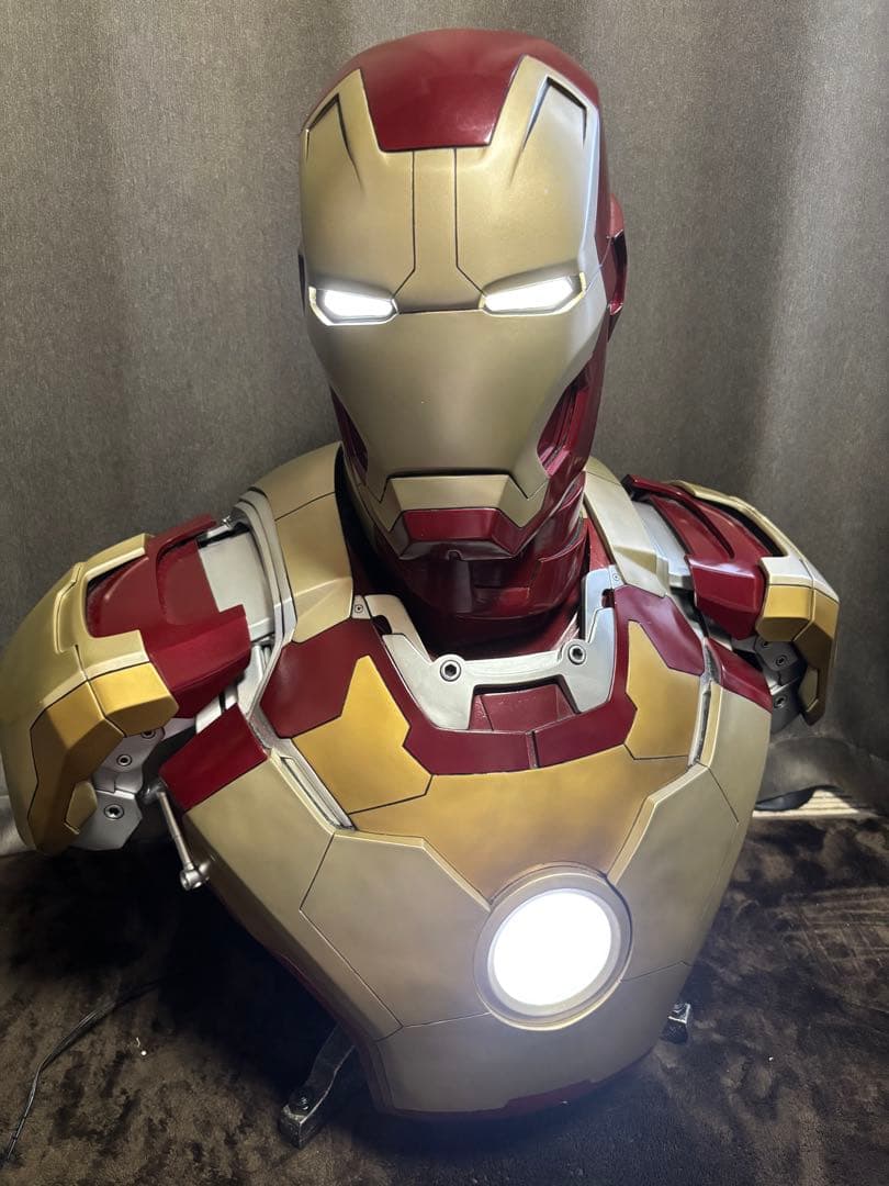 [アイアンマン マーク42 ]マーベル 1/1サイズ　バスト　(箱有り)