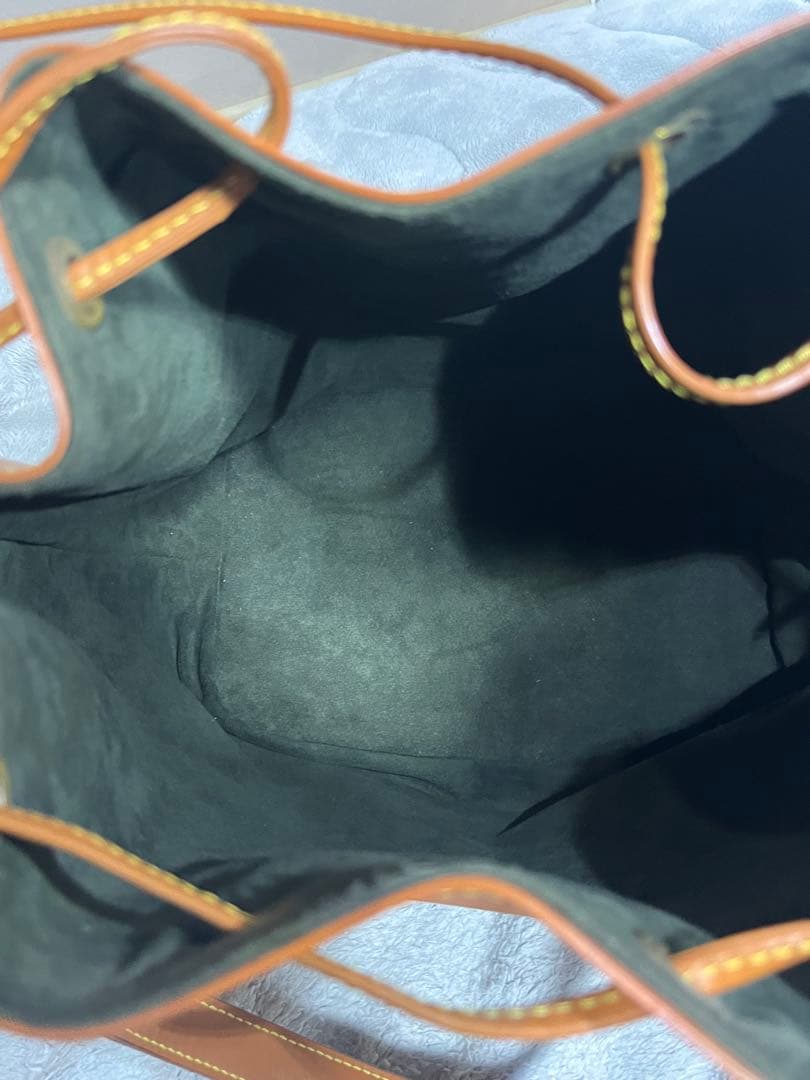 ルイ・ヴィトン エピ ノエ ジパングゴールド