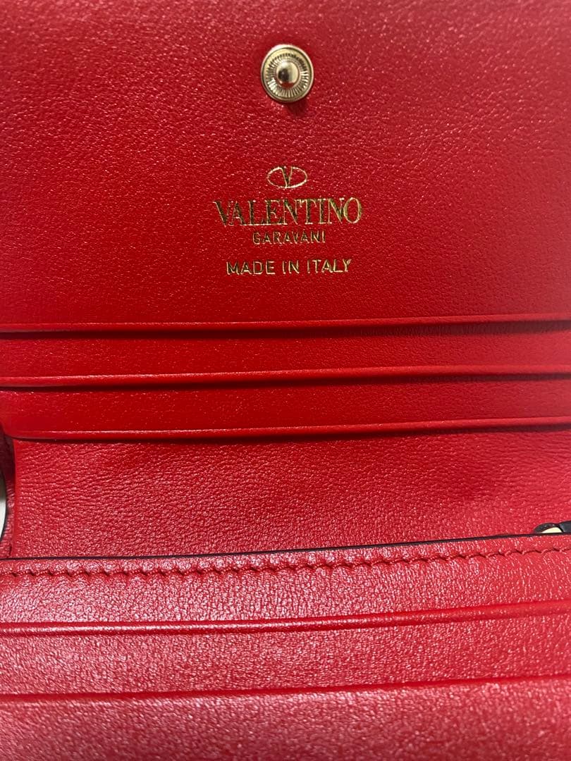 る*な様 （美品）VALENTINO 二つ折り財布