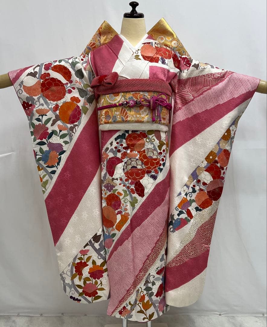 振り袖　フルセット　長襦袢付　成人式　振袖　金彩加工　刺繍入り　絞り入り　628