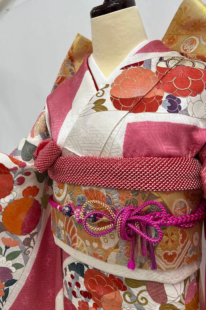 振り袖　フルセット　長襦袢付　成人式　振袖　金彩加工　刺繍入り　絞り入り　628