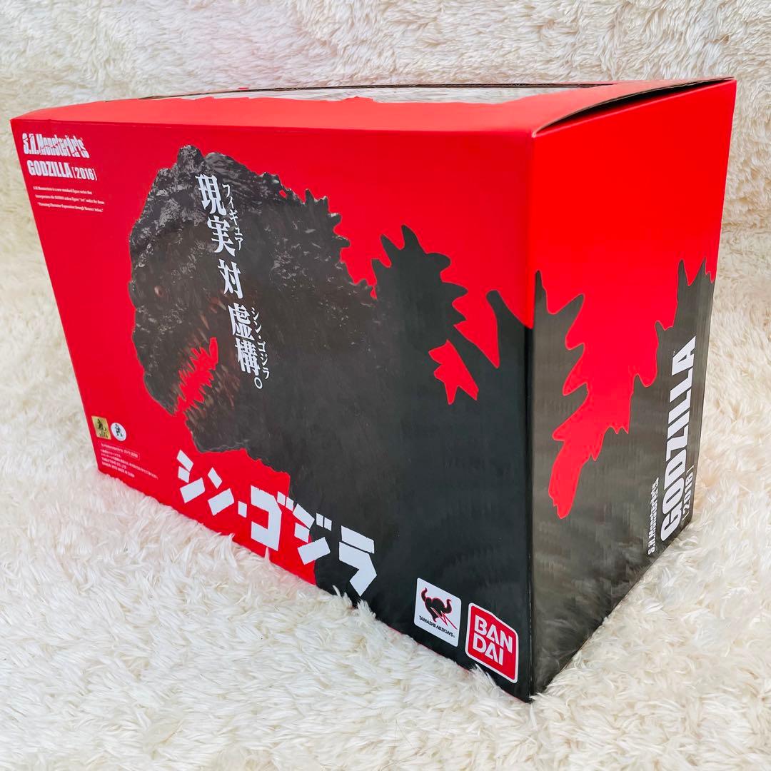 未開封✨　バンダイ　S.H.モンスターアーツ　シン・ゴジラ　ゴジラ 2016