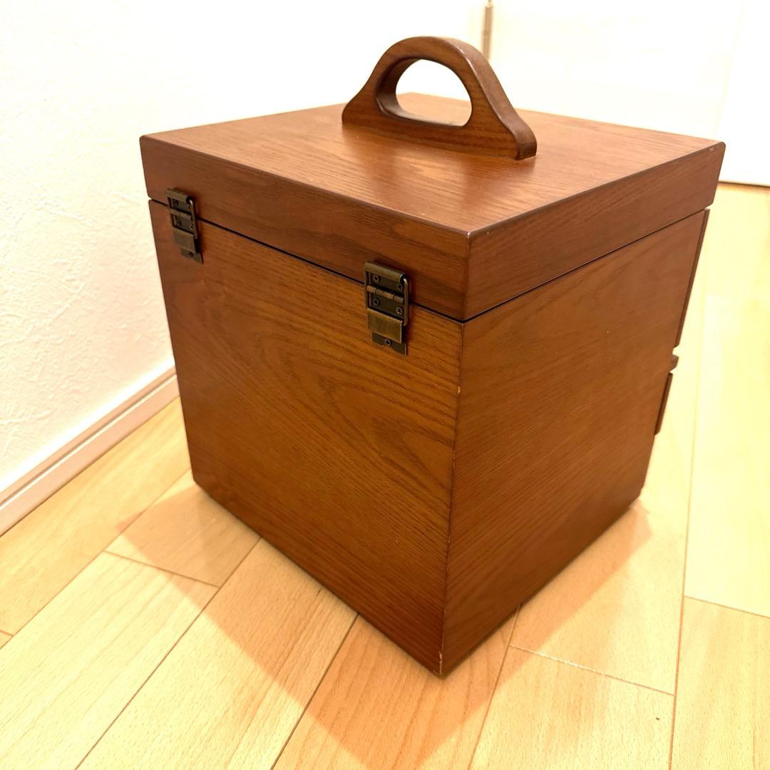 希少木彫り桜模様　ビンテージ　化粧メイクボックス